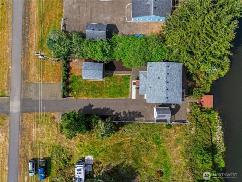 286 Point Brown Avenue SE Ocean Shores WA 98569