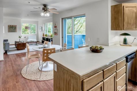 1915 11th Avenue S Seattle WA 98134