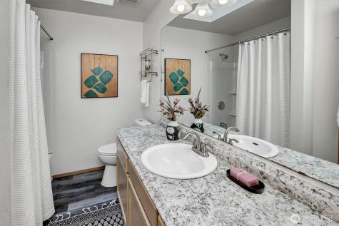 1915 11th Avenue S Seattle WA 98134