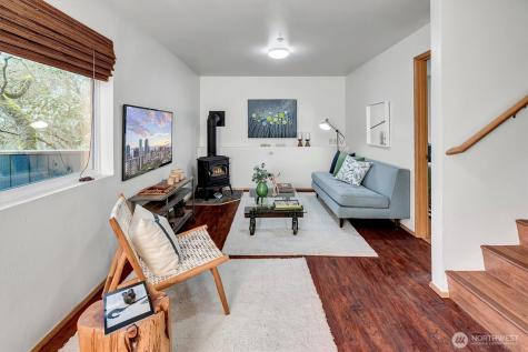 1915 11th Avenue S Seattle WA 98134