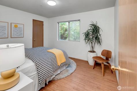 1915 11th Avenue S Seattle WA 98134