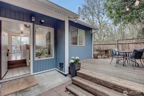 1915 11th Avenue S Seattle WA 98134