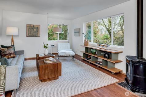 1915 11th Avenue S Seattle WA 98134