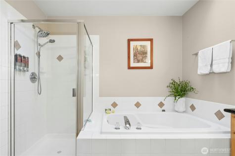 16706 10th Place W Lynnwood WA 98037