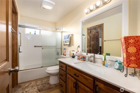 2012 E Belair Drive Mount Vernon WA 98273