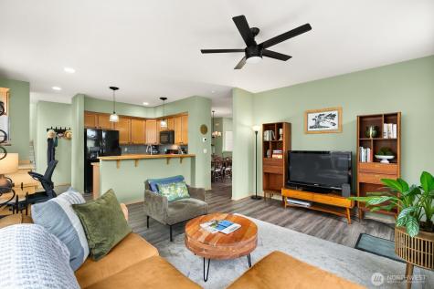 17928 15th Avenue W Lynnwood WA 98037