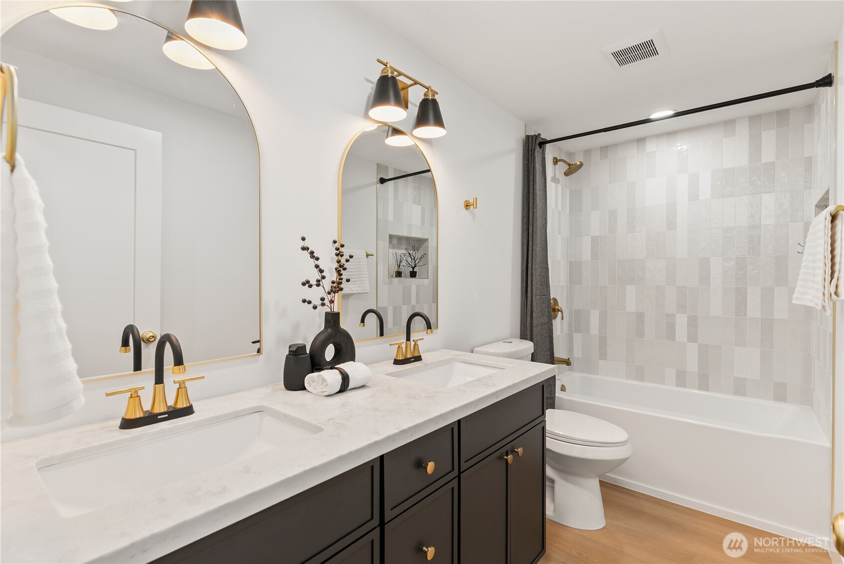 7435 S 118th Place Seattle WA 98178
