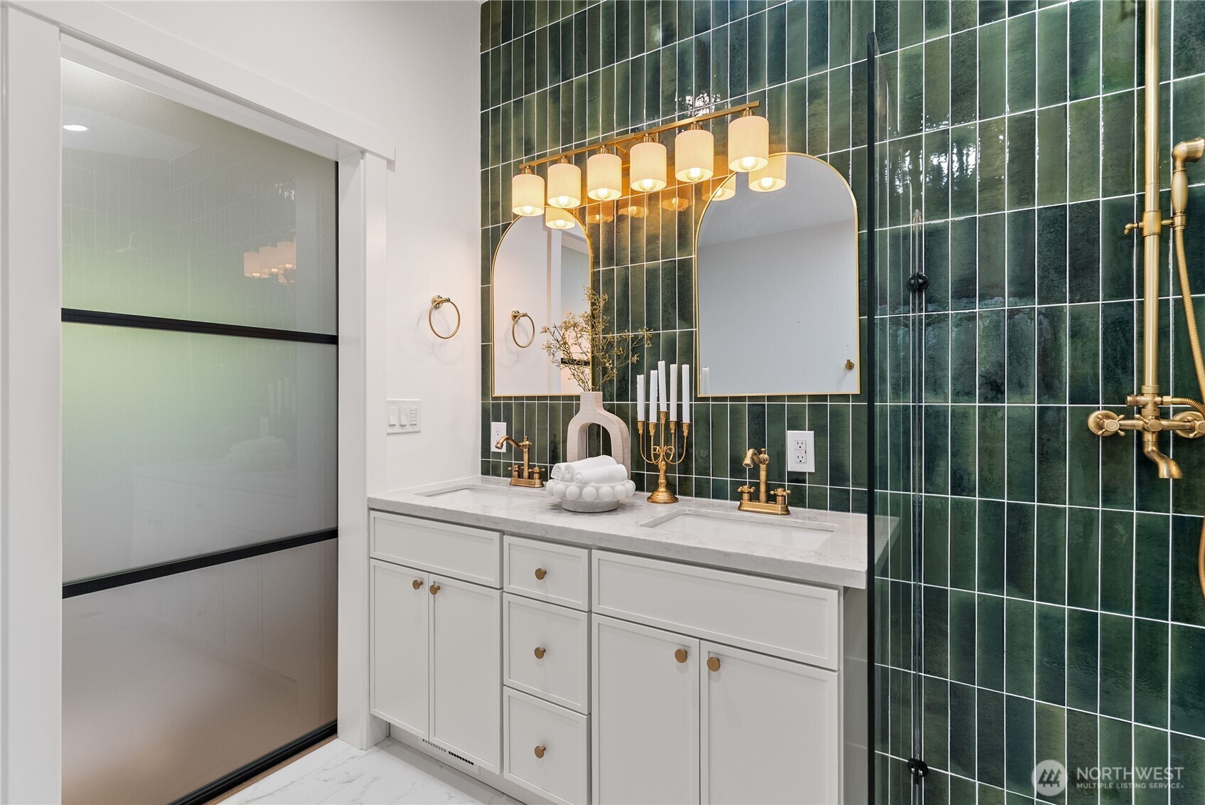 7435 S 118th Place Seattle WA 98178