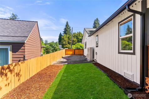 7435 S 118th Place Seattle WA 98178