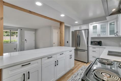 8254 NE 143rd Place Kirkland WA 98034