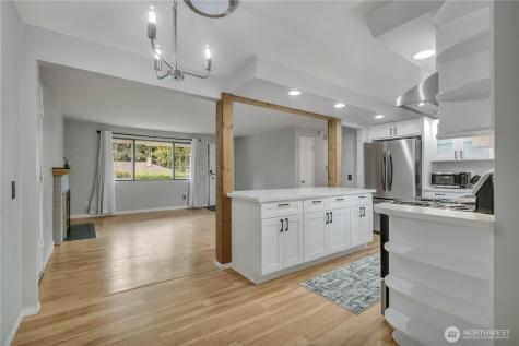8254 NE 143rd Place Kirkland WA 98034