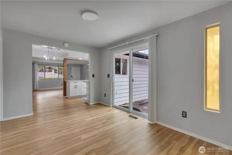 8254 NE 143rd Place Kirkland WA 98034