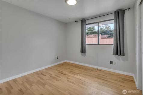 8254 NE 143rd Place Kirkland WA 98034