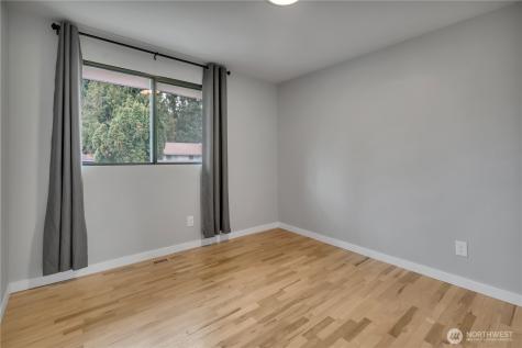 8254 NE 143rd Place Kirkland WA 98034
