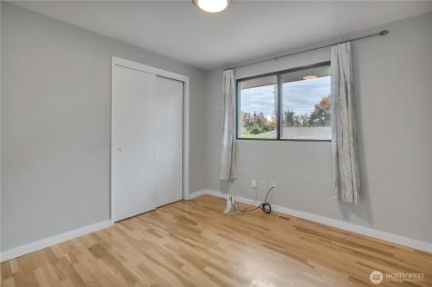 8254 NE 143rd Place Kirkland WA 98034