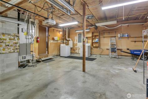 8254 NE 143rd Place Kirkland WA 98034