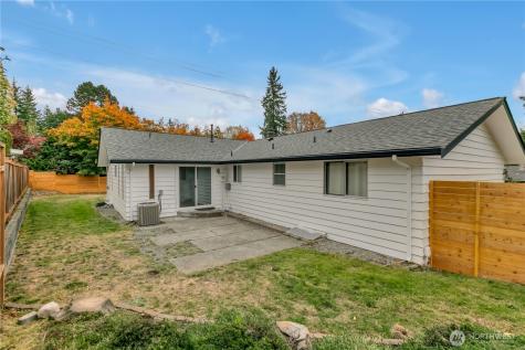 8254 NE 143rd Place Kirkland WA 98034