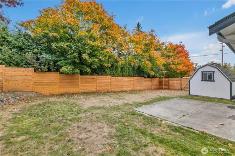 8254 NE 143rd Place Kirkland WA 98034