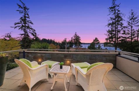 9632 Lake Washington Blvd NE Bellevue WA 98004