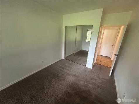 3707 Northshore Boulevard NE Tacoma WA 98422