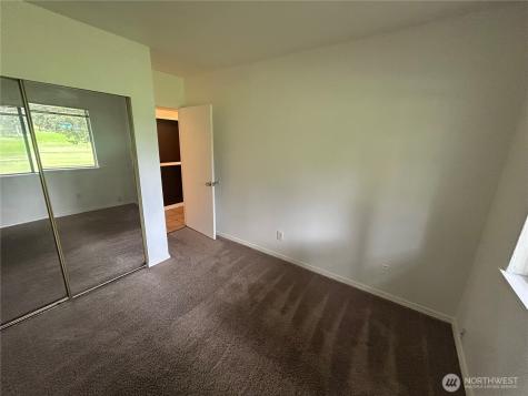 3707 Northshore Boulevard NE Tacoma WA 98422
