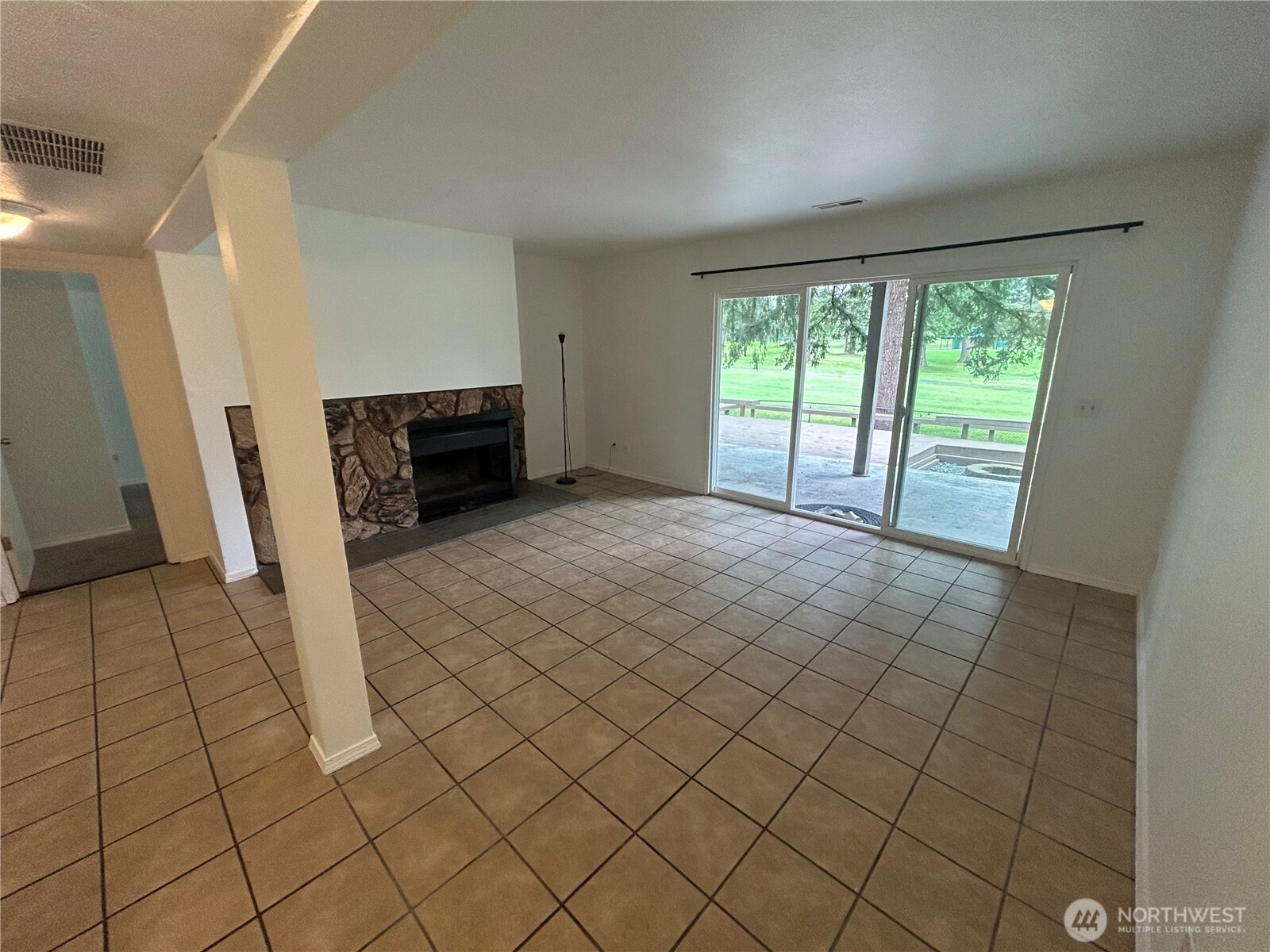 3707 Northshore Boulevard NE Tacoma WA 98422