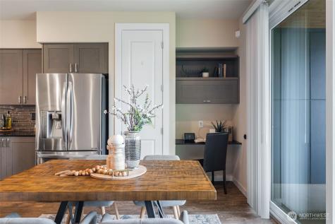 9725 10th Place SW Seattle WA 98106