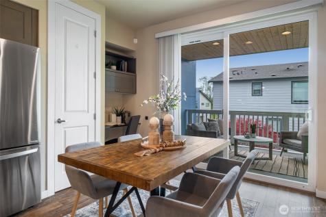 9725 10th Place SW Seattle WA 98106