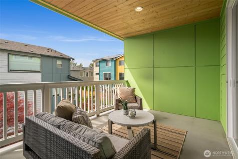 9725 10th Place SW Seattle WA 98106