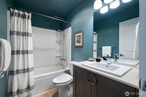 9725 10th Place SW Seattle WA 98106