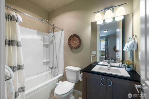 9725 10th Place SW Seattle WA 98106