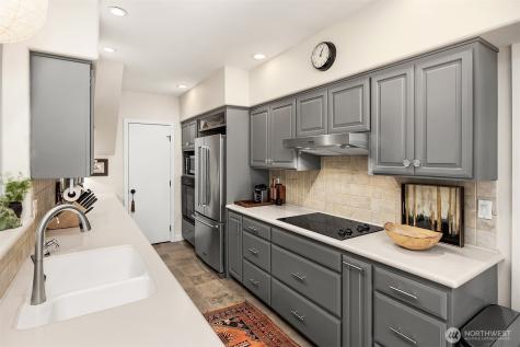 5815 NE Baker Hill Road Bainbridge Island WA 98110