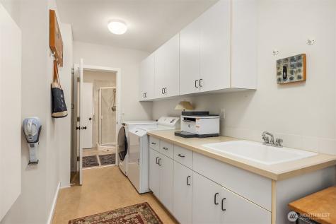 5815 NE Baker Hill Road Bainbridge Island WA 98110