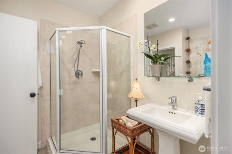 5815 NE Baker Hill Road Bainbridge Island WA 98110