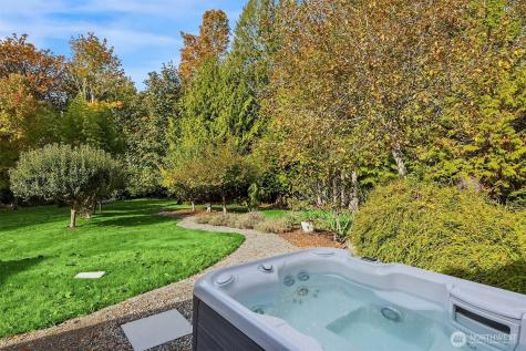 5815 NE Baker Hill Road Bainbridge Island WA 98110