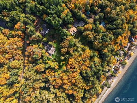 5815 NE Baker Hill Road Bainbridge Island WA 98110