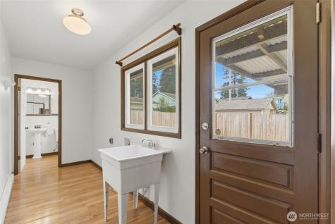 607 S 14th Street Shelton WA 98584