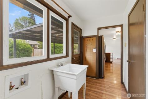 607 S 14th Street Shelton WA 98584