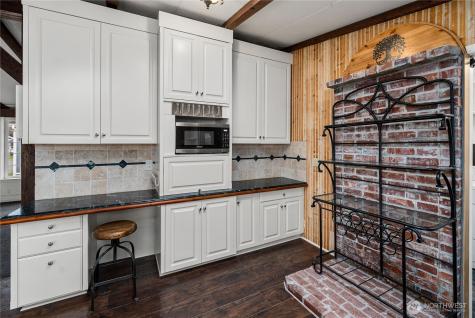 8220 37th Street Ct E Edgewood WA 98371
