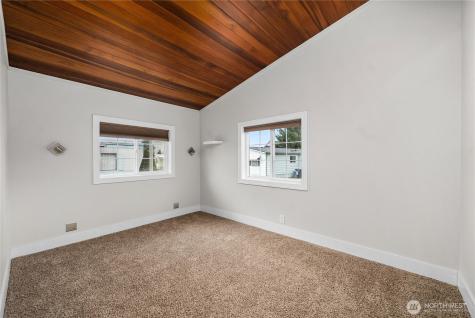 8220 37th Street Ct E Edgewood WA 98371