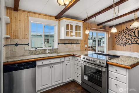 8220 37th Street Ct E Edgewood WA 98371