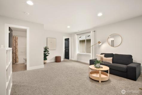 20025 6th Place W Lynnwood WA 98036
