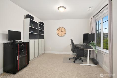 20025 6th Place W Lynnwood WA 98036