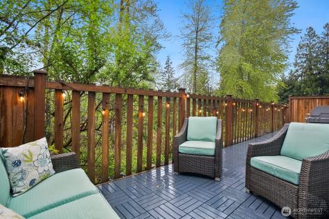 20025 6th Place W Lynnwood WA 98036