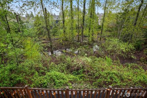 20025 6th Place W Lynnwood WA 98036