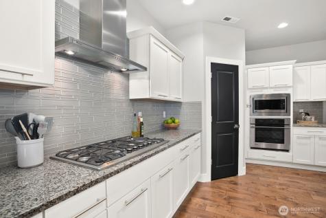 20025 6th Place W Lynnwood WA 98036