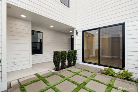 13806 SE 85th Street Newcastle WA 98059