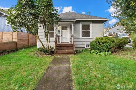 7361 17th Avenue NW Seattle WA 98117