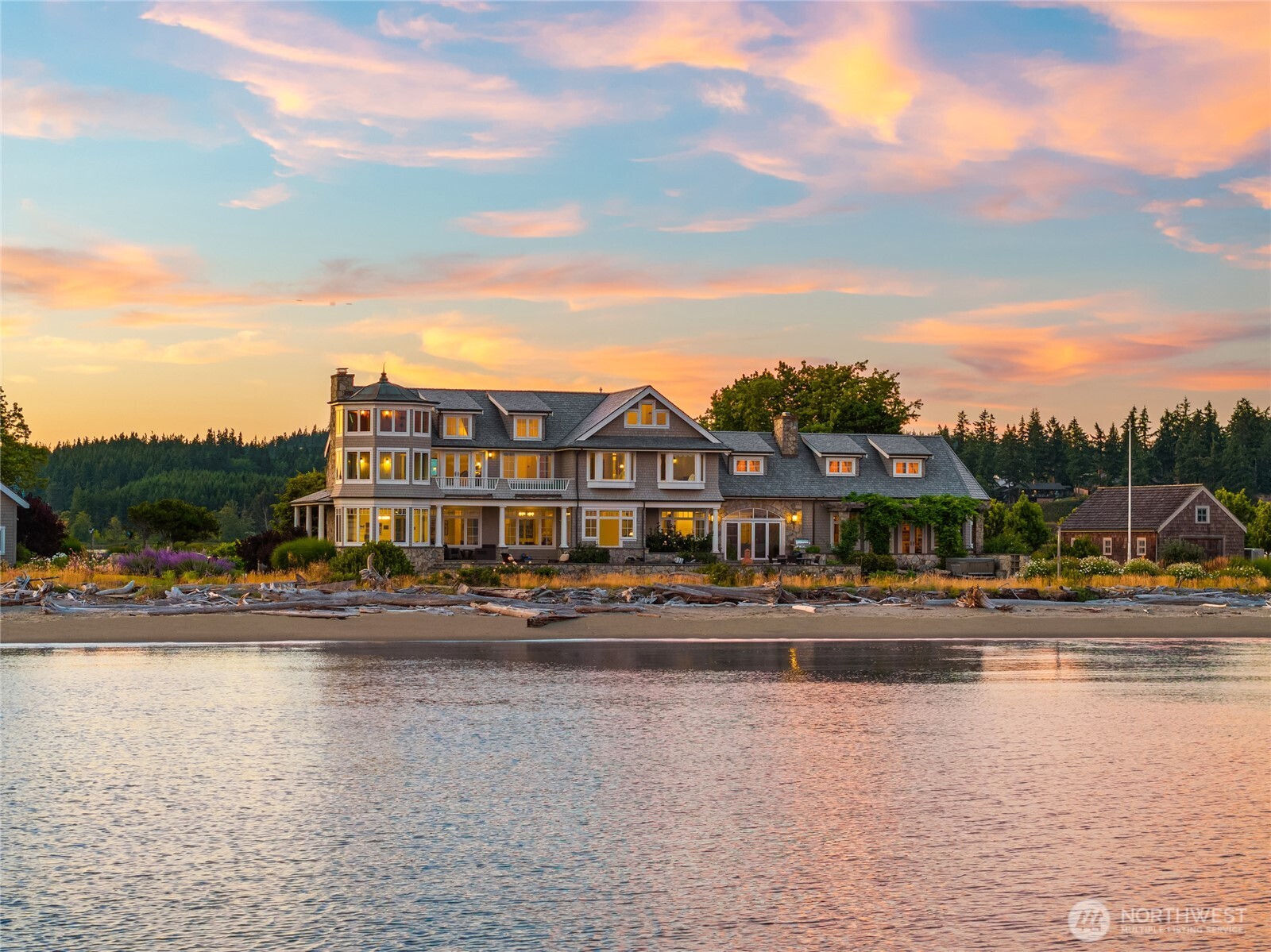 2270 Shore Avenue Freeland WA 98249