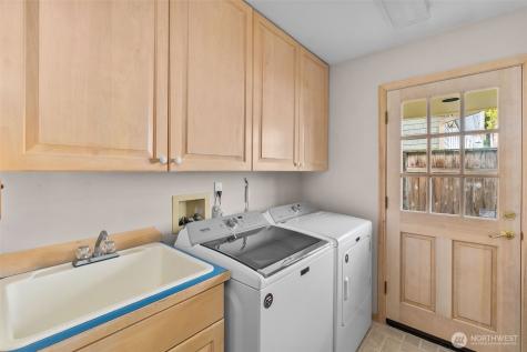6734 Klein Street NW Olympia WA 98502